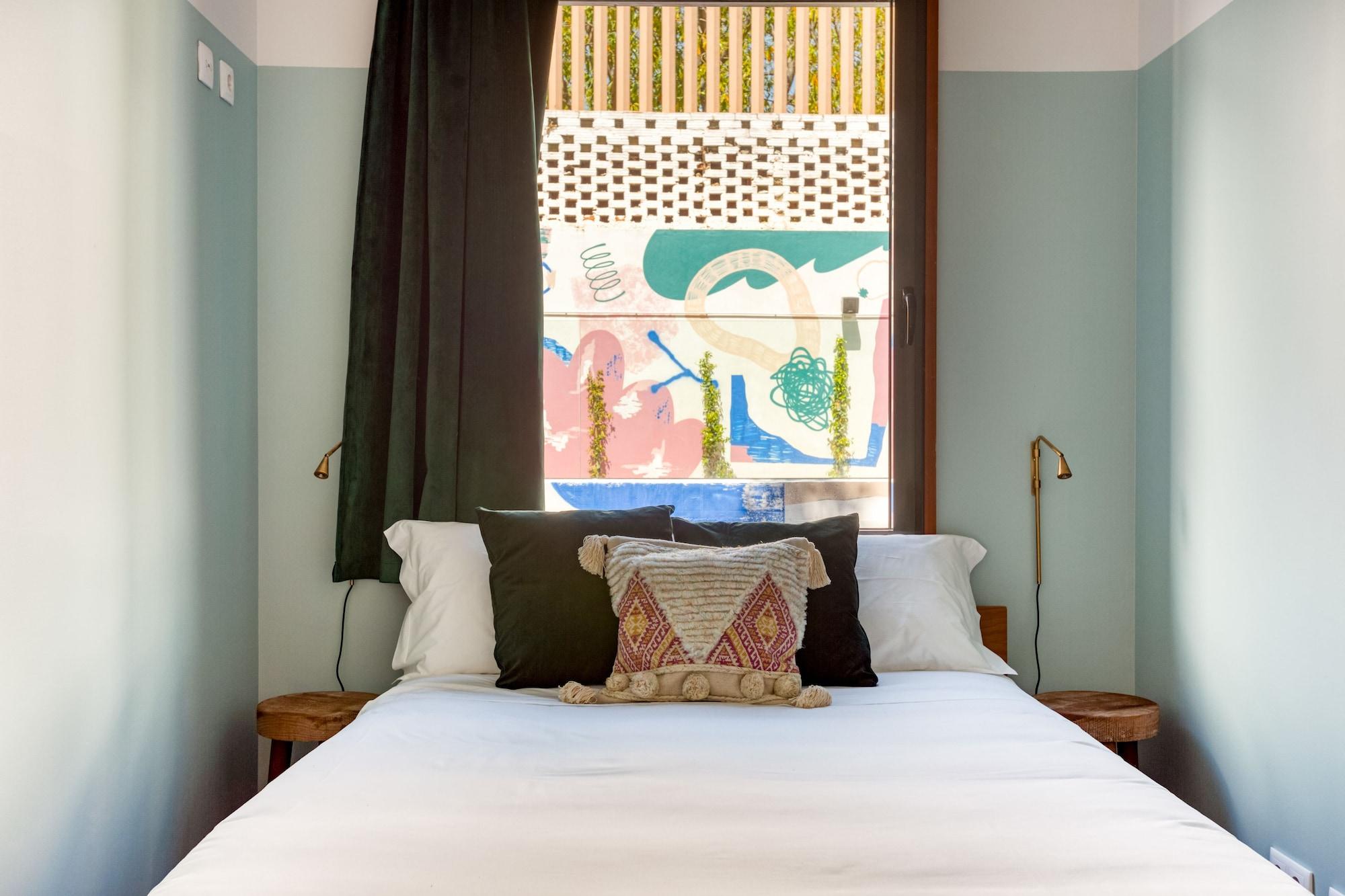 Selina Secret Garden Lisbon Hostel Екстериор снимка