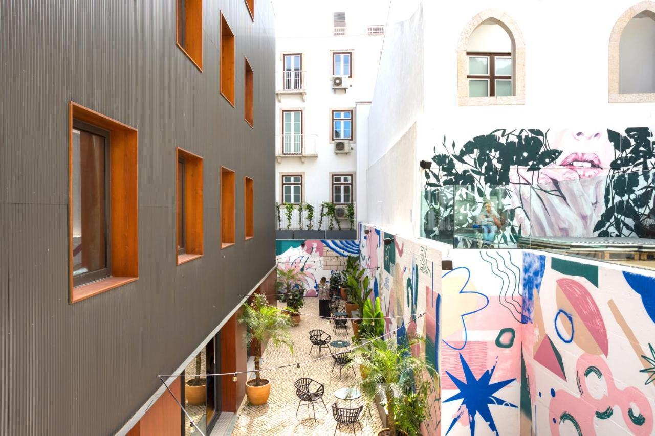 Selina Secret Garden Lisbon Hostel Екстериор снимка